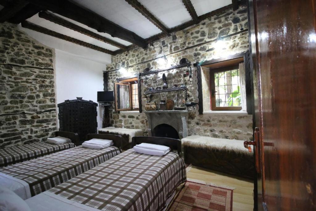 Hotel Nasho Vruho Berat Ngoại thất bức ảnh