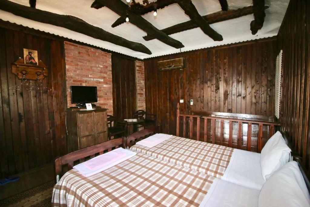 Hotel Nasho Vruho Berat Ngoại thất bức ảnh